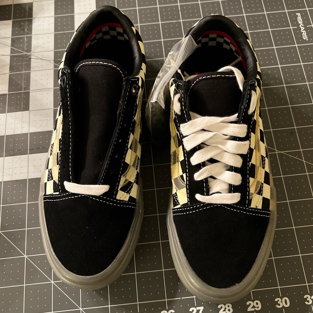 NEW Vans Old Skool Glow in The Dark Men's 5.5